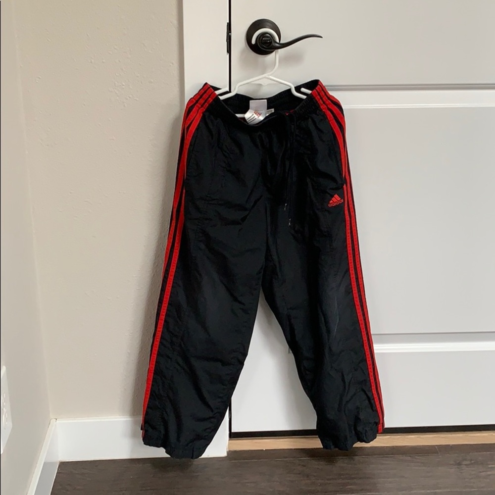 Athletic pants